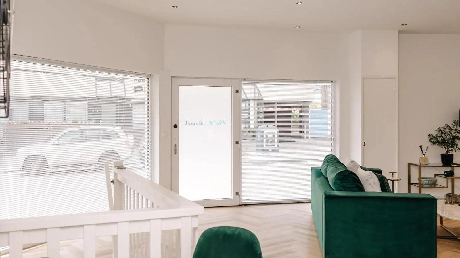 geblurde versie van de foto als achtergrond