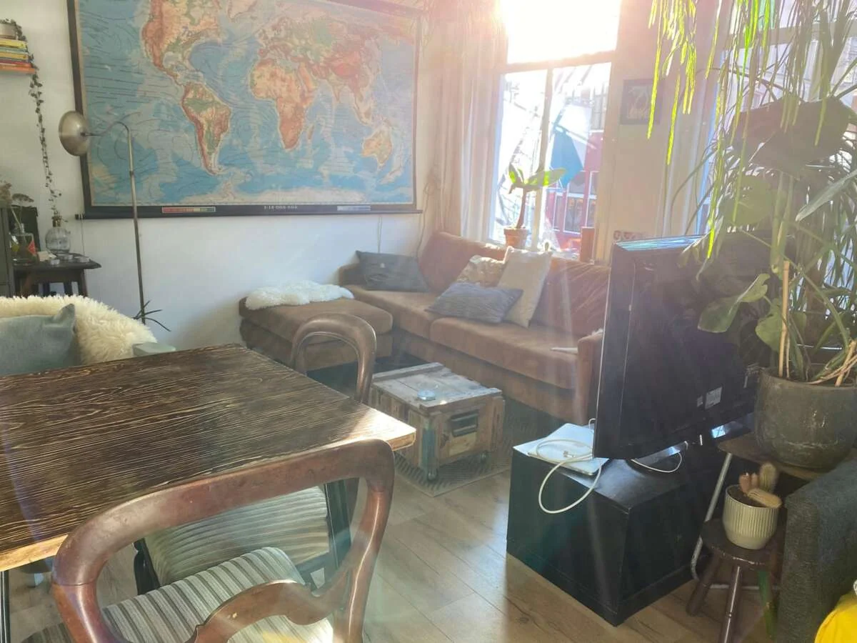 geblurde versie van de foto als achtergrond