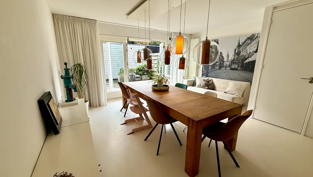 geblurde versie van de foto als achtergrond