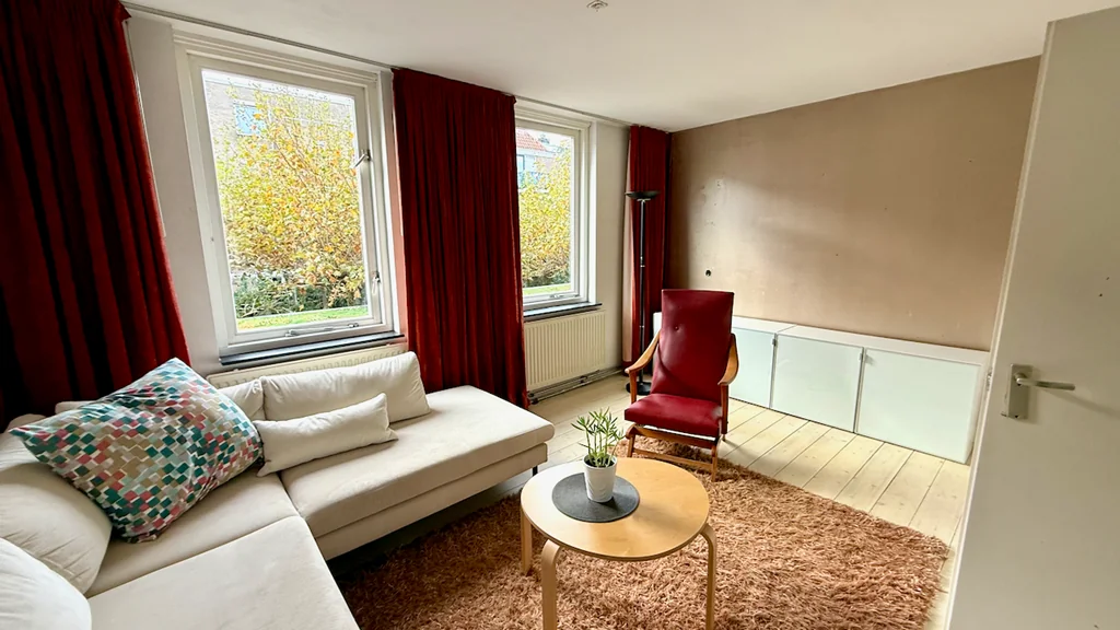 geblurde versie van de foto als achtergrond