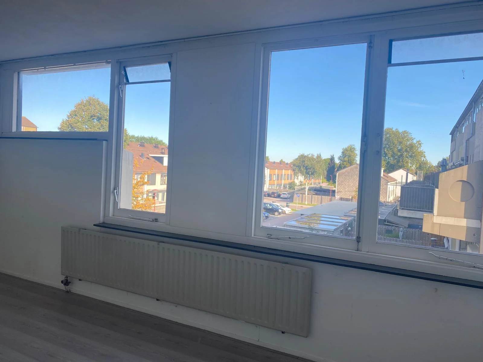 geblurde versie van de foto als achtergrond