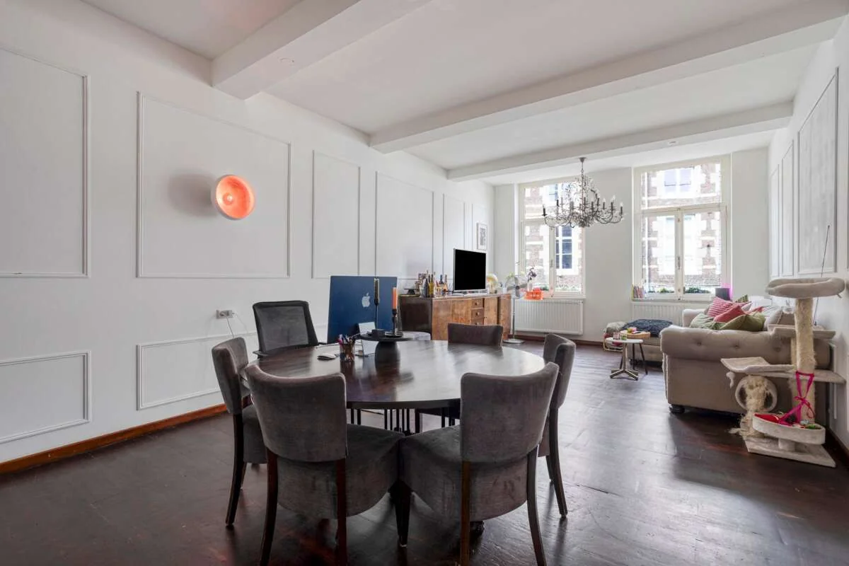 geblurde versie van de foto als achtergrond