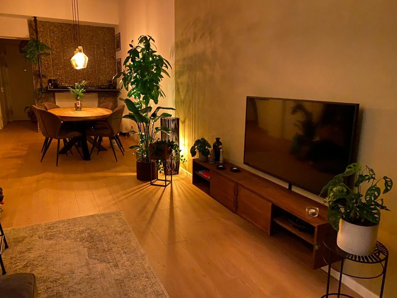 geblurde versie van de foto als achtergrond