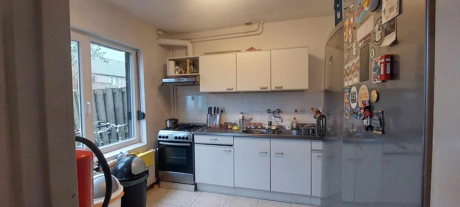 geblurde versie van de foto als achtergrond