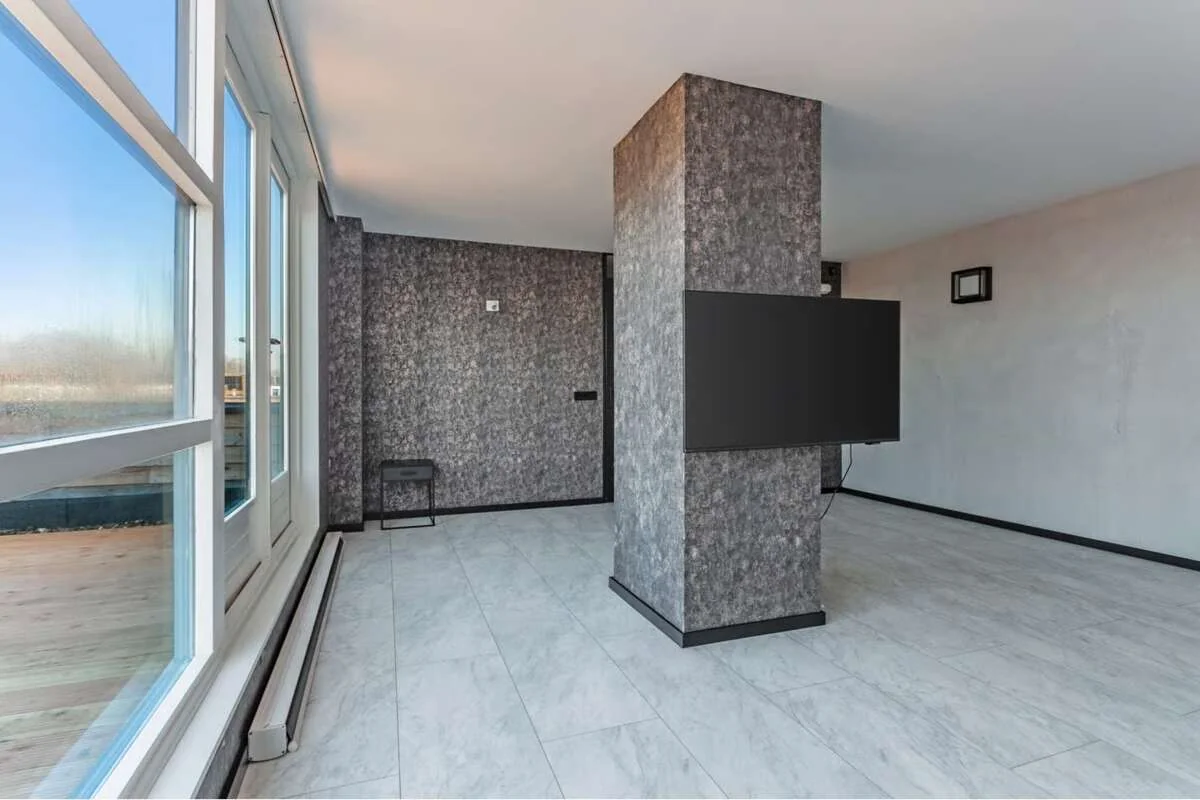 geblurde versie van de foto als achtergrond