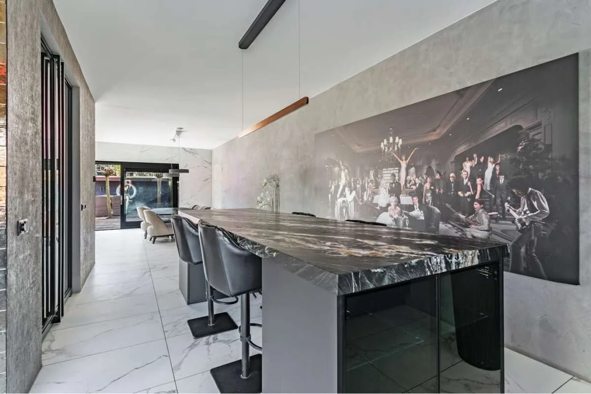 geblurde versie van de foto als achtergrond