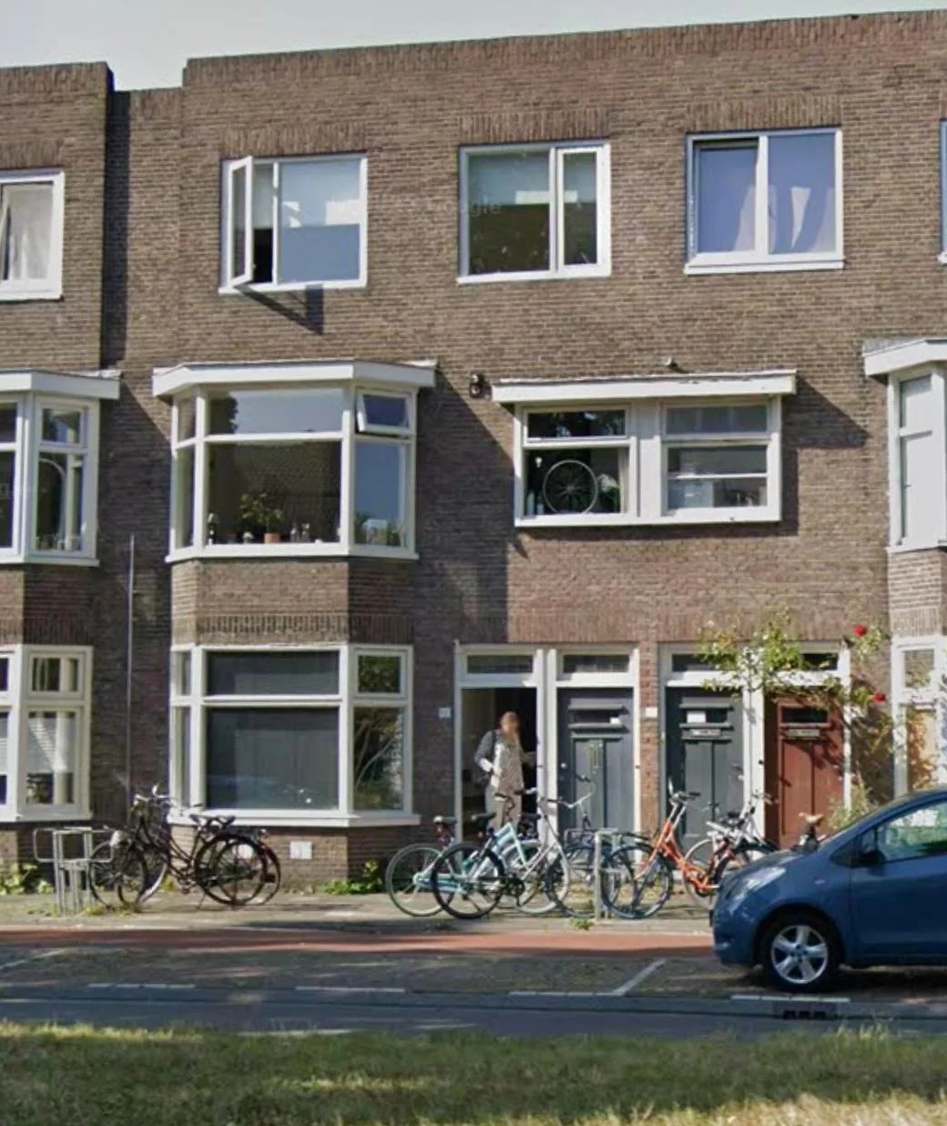 geblurde versie van de foto als achtergrond