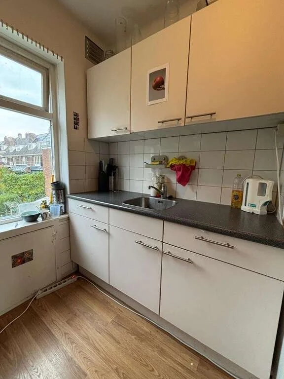 geblurde versie van de foto als achtergrond