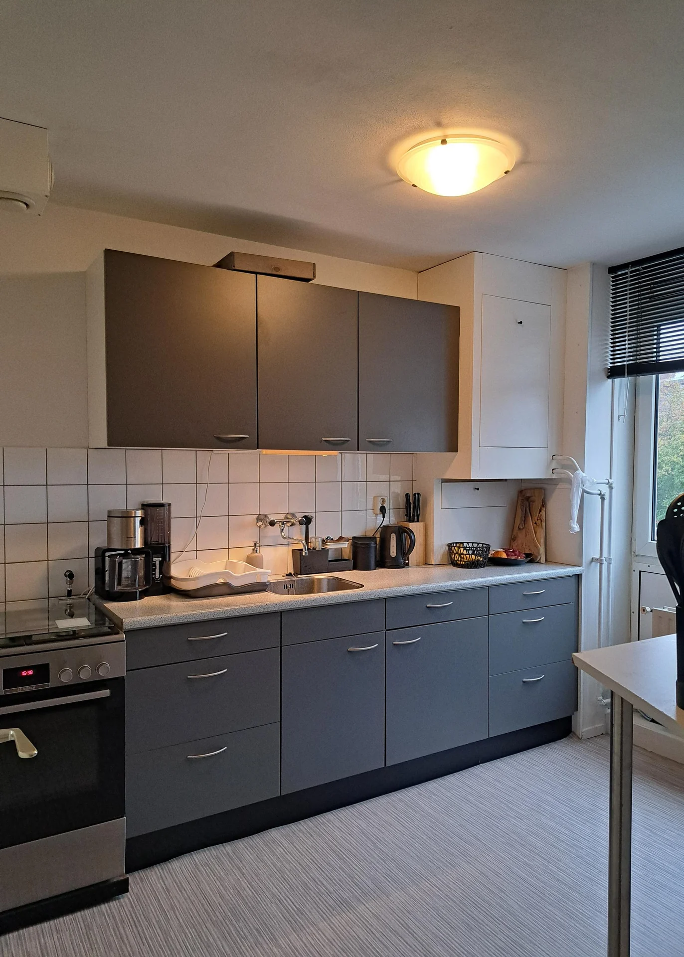 geblurde versie van de foto als achtergrond