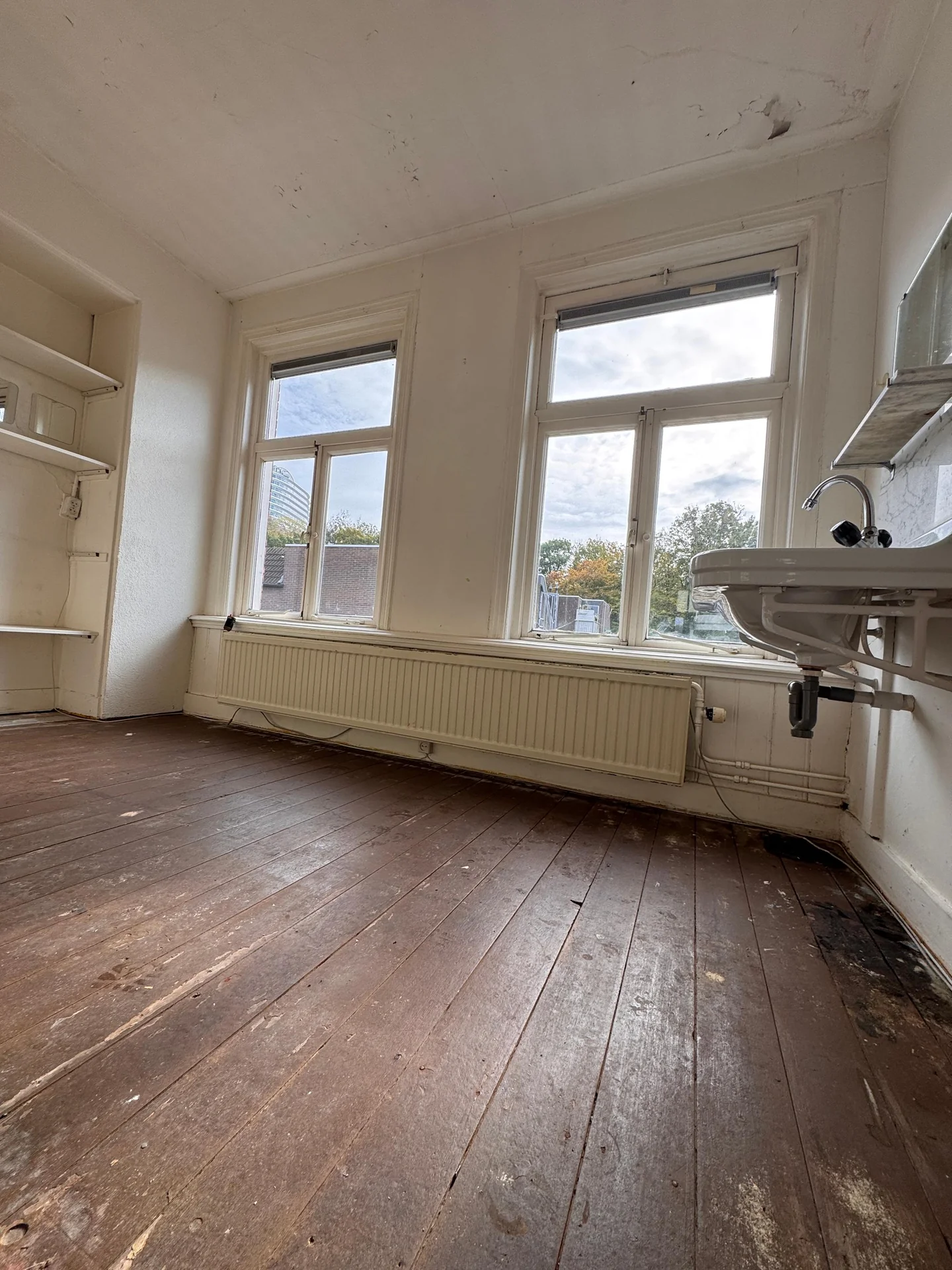 geblurde versie van de foto als achtergrond