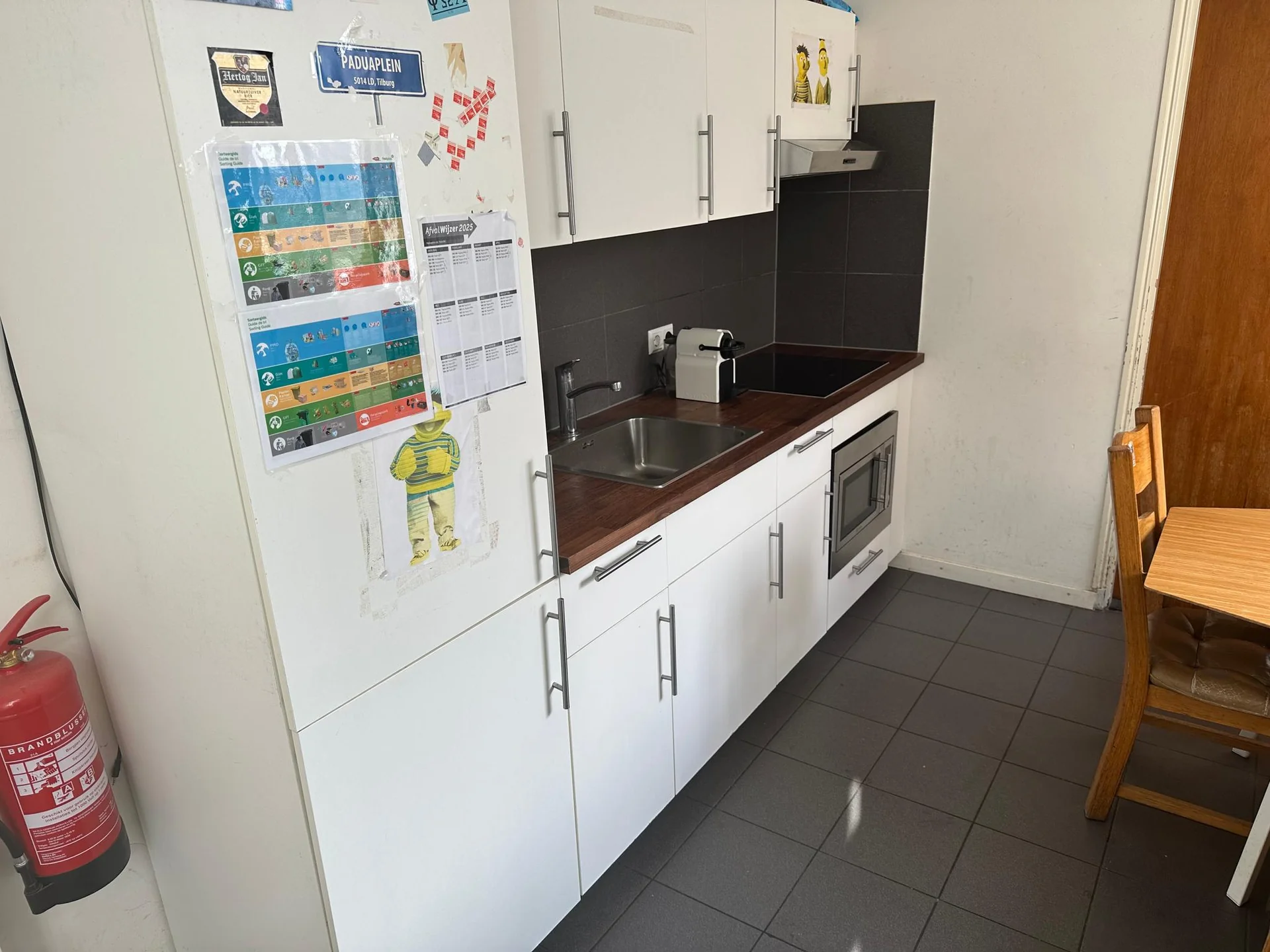 geblurde versie van de foto als achtergrond