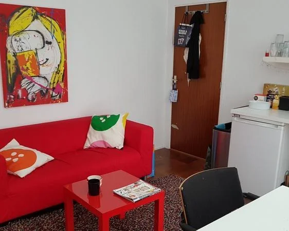 geblurde versie van de foto als achtergrond