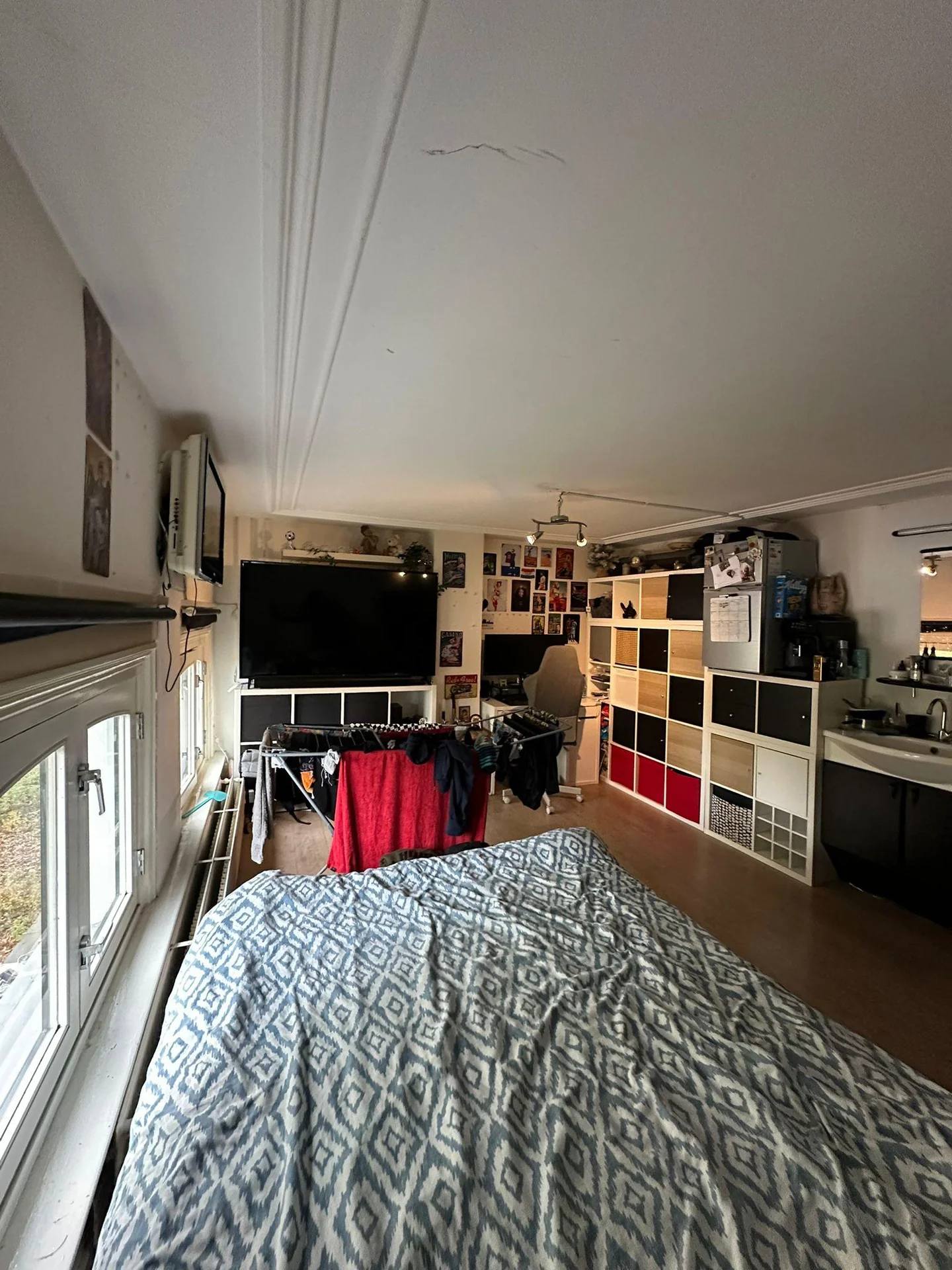 geblurde versie van de foto als achtergrond