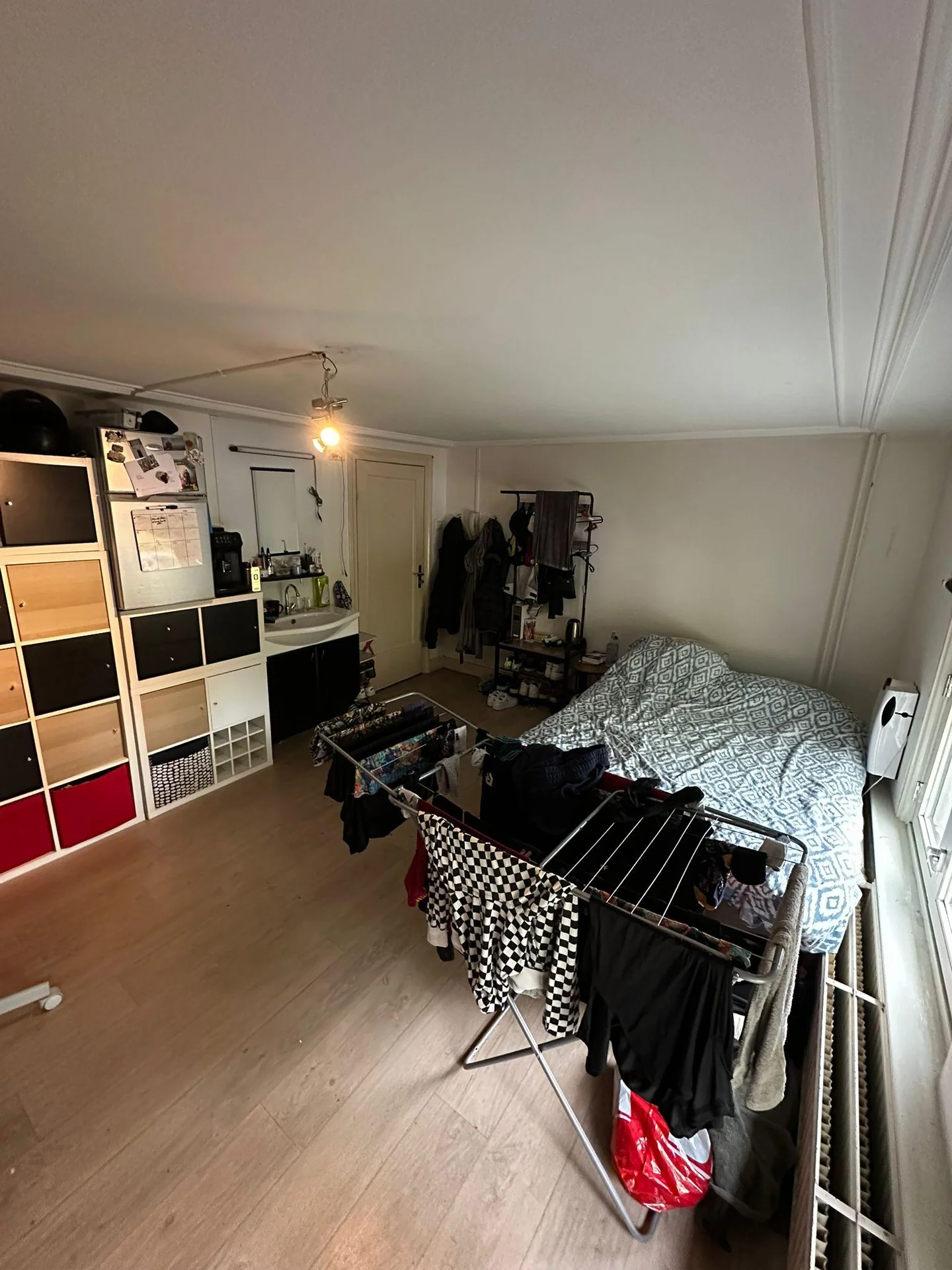 geblurde versie van de foto als achtergrond