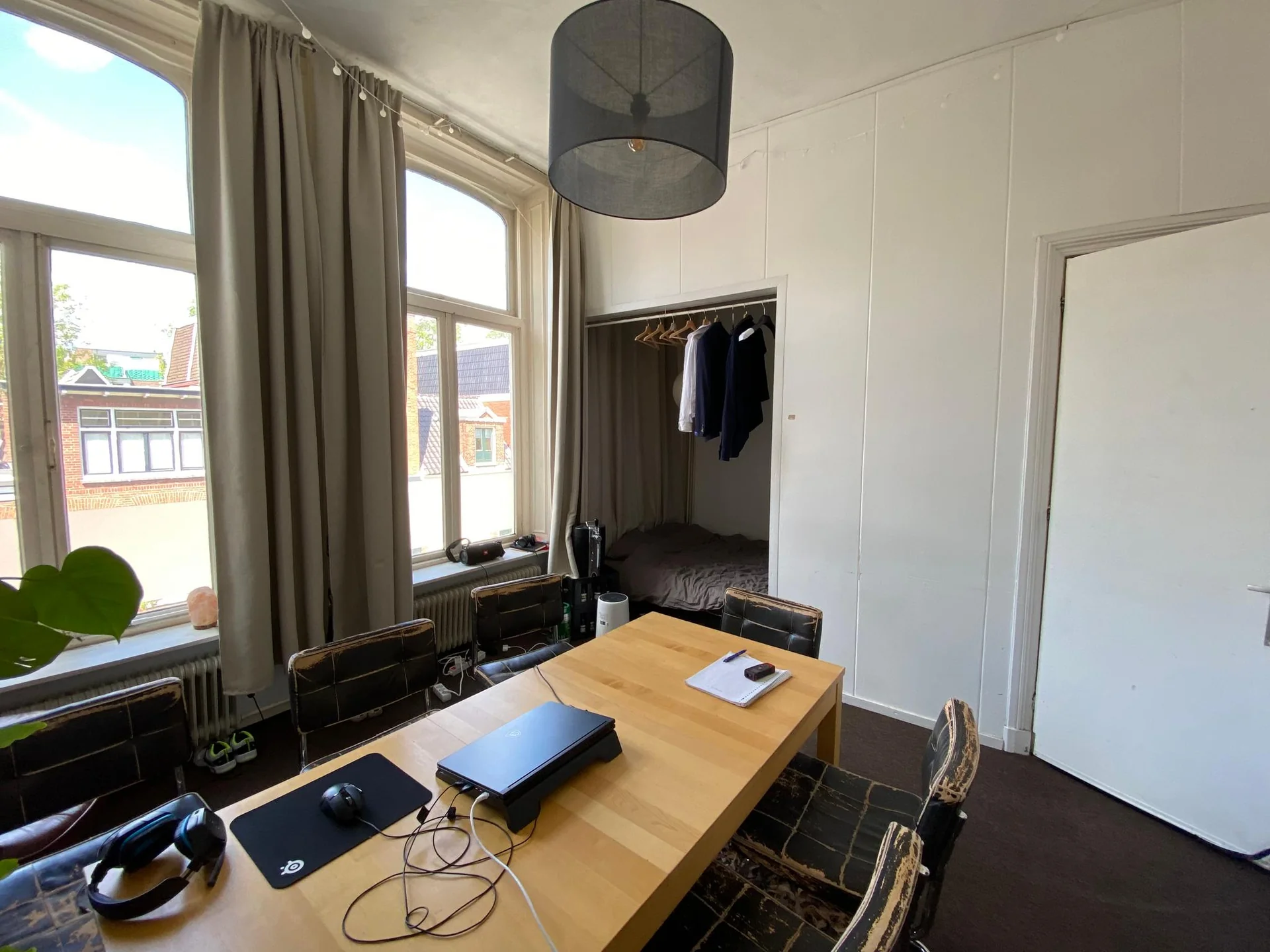 geblurde versie van de foto als achtergrond