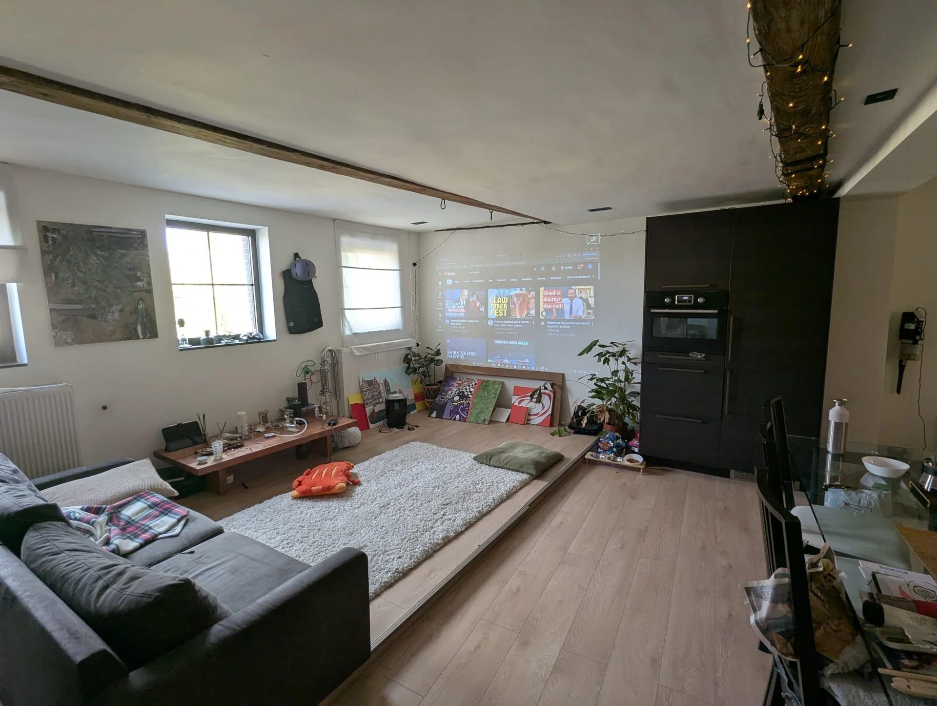 geblurde versie van de foto als achtergrond