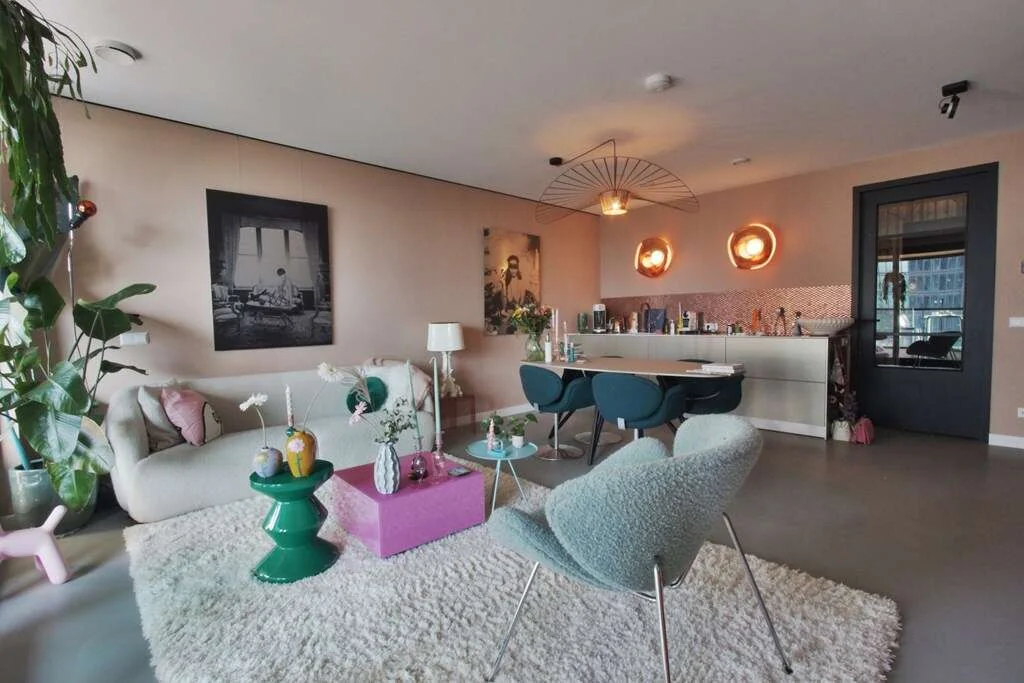 geblurde versie van de foto als achtergrond