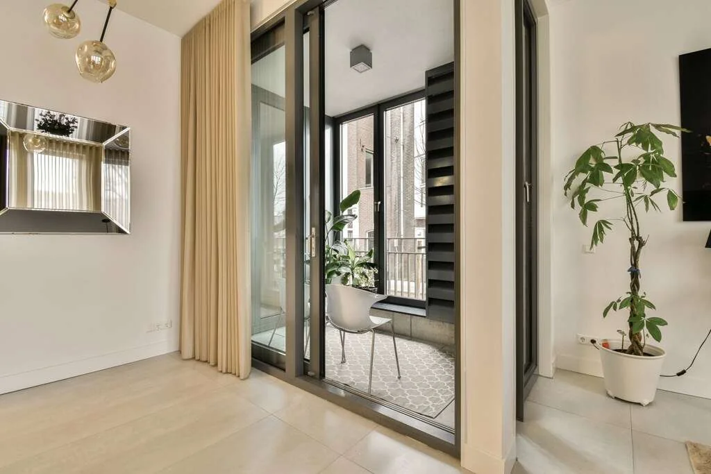 geblurde versie van de foto als achtergrond