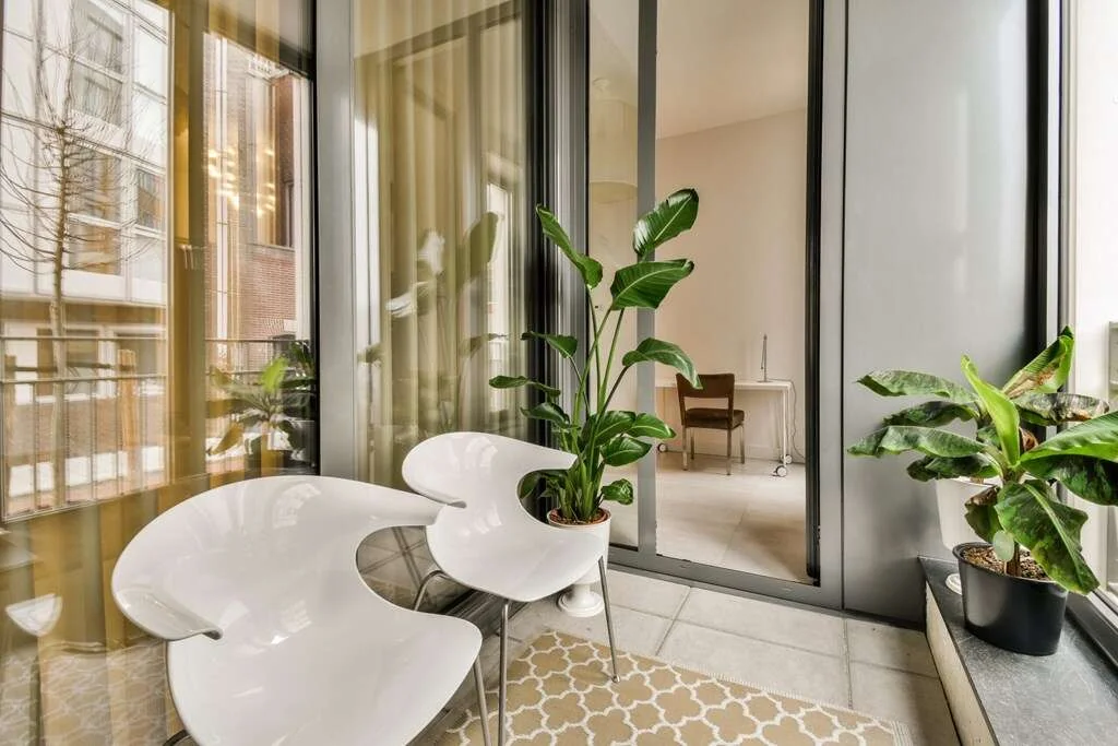 geblurde versie van de foto als achtergrond