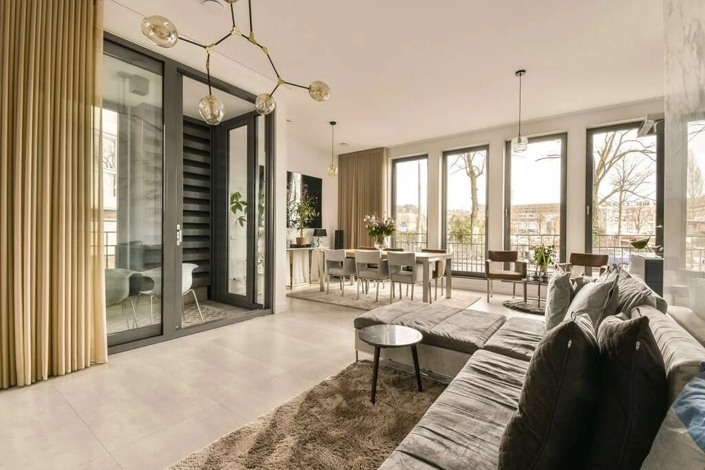 geblurde versie van de foto als achtergrond