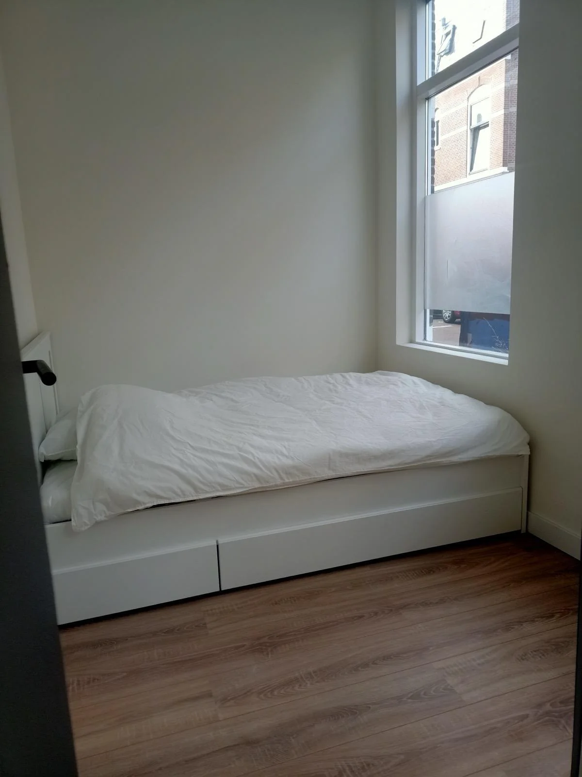 geblurde versie van de foto als achtergrond