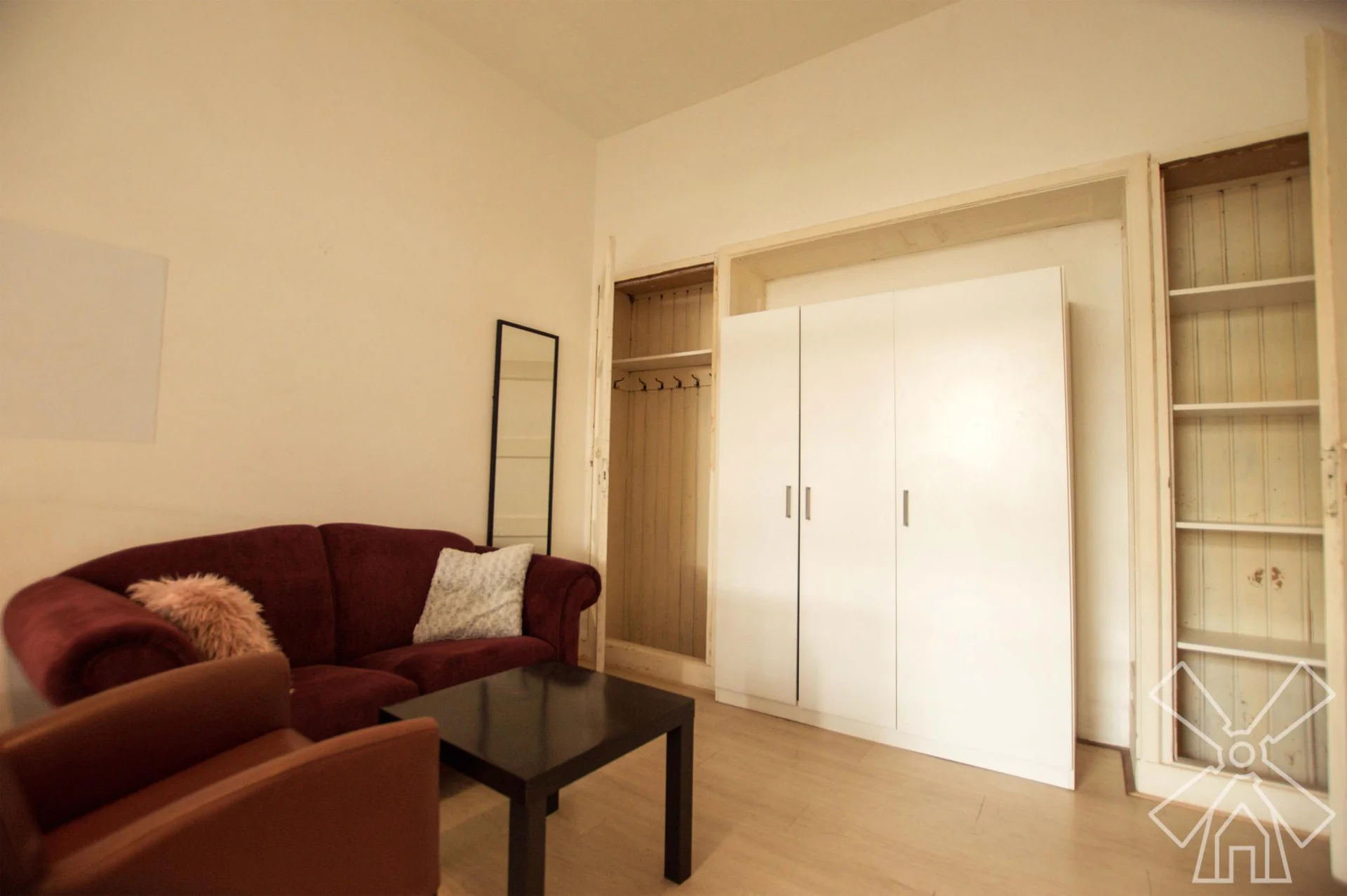 geblurde versie van de foto als achtergrond