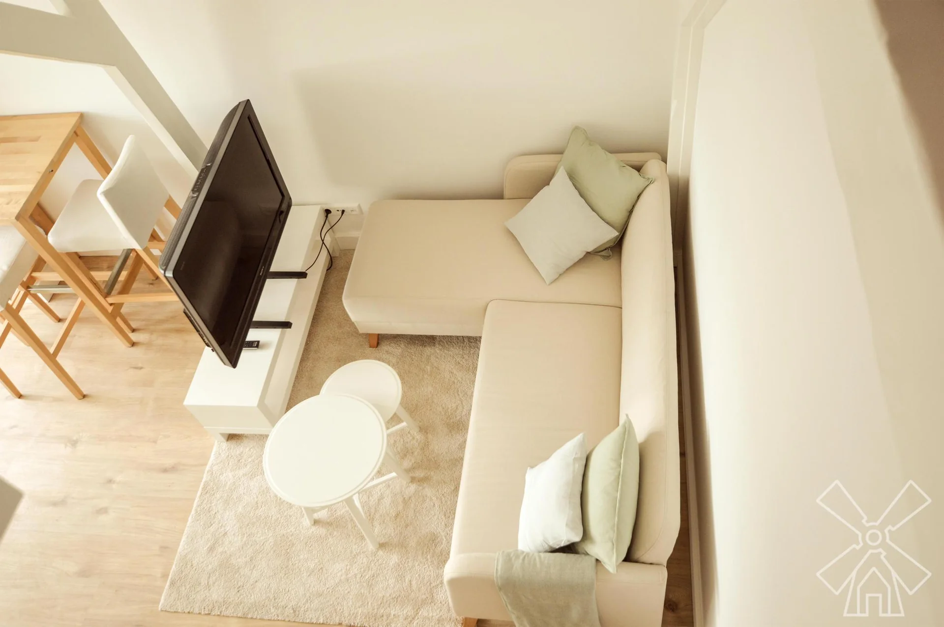 geblurde versie van de foto als achtergrond