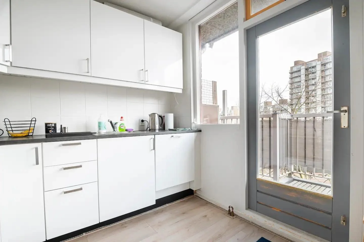 geblurde versie van de foto als achtergrond