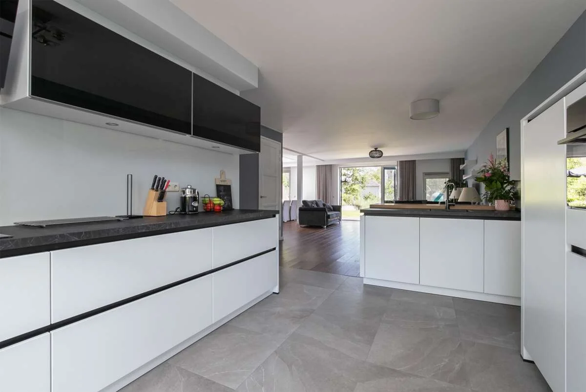 geblurde versie van de foto als achtergrond