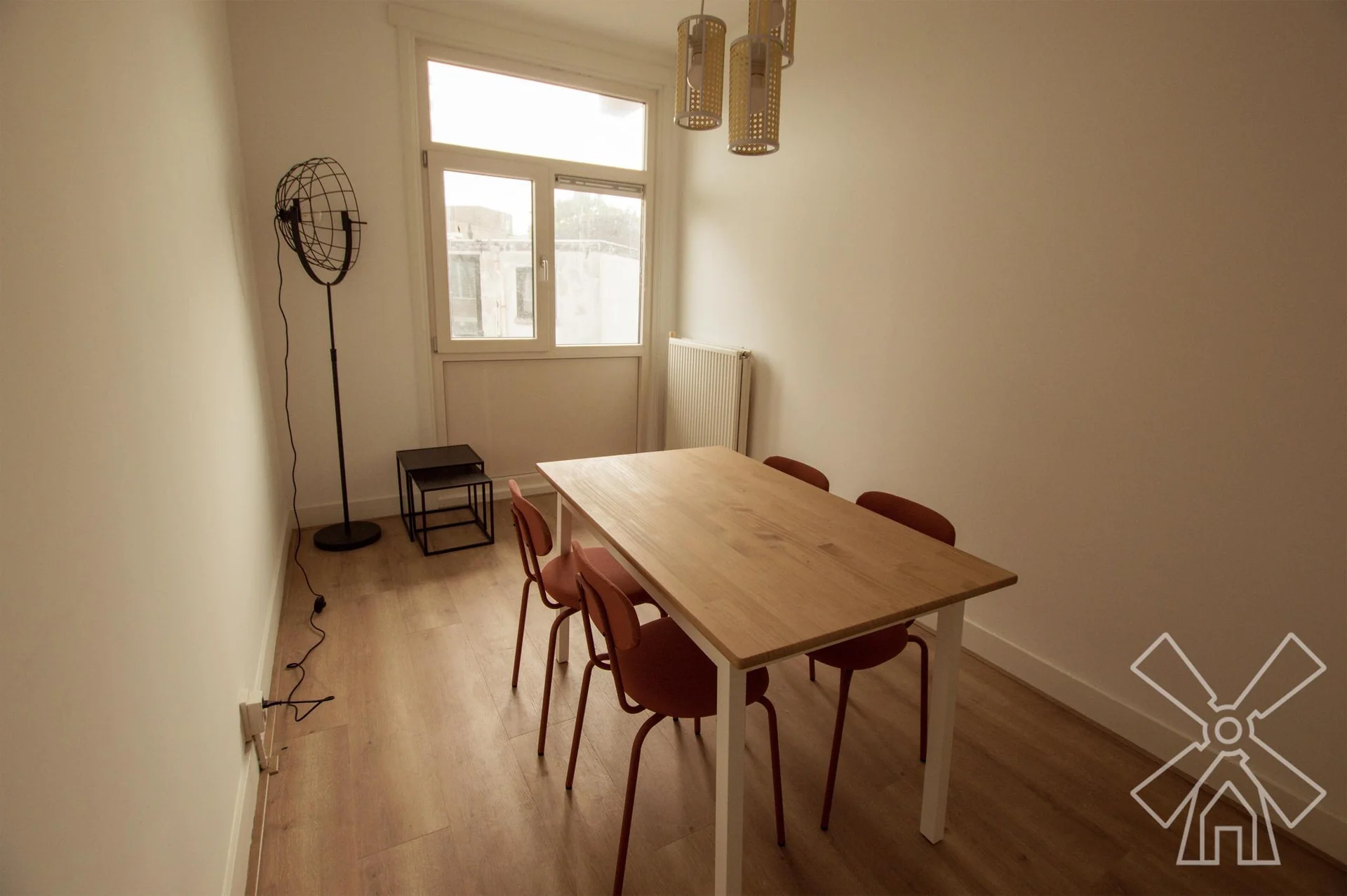 geblurde versie van de foto als achtergrond