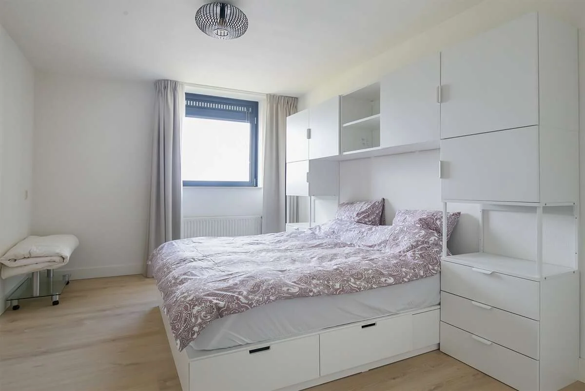 geblurde versie van de foto als achtergrond