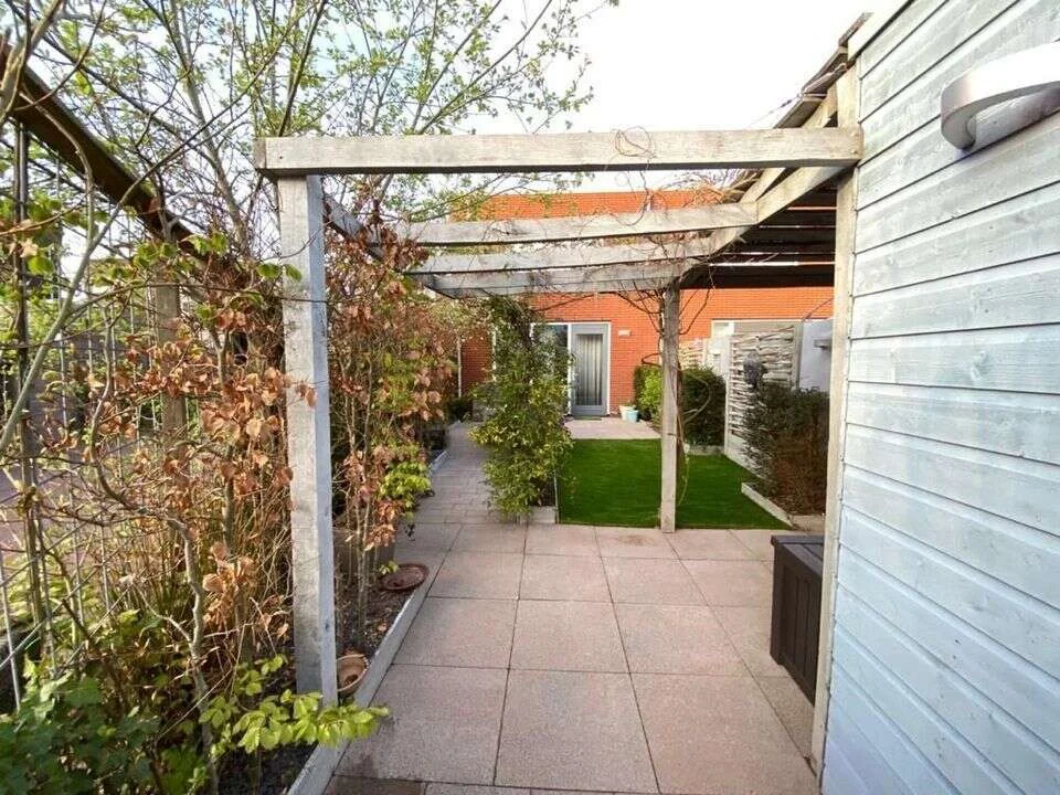 geblurde versie van de foto als achtergrond