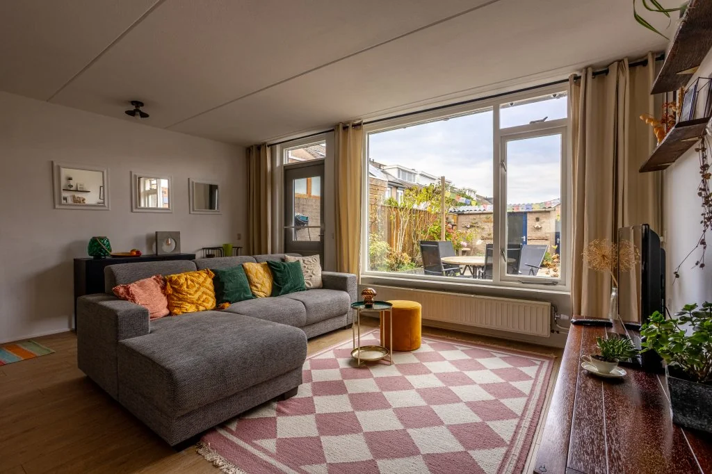 geblurde versie van de foto als achtergrond