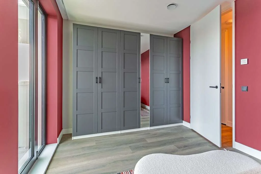 geblurde versie van de foto als achtergrond