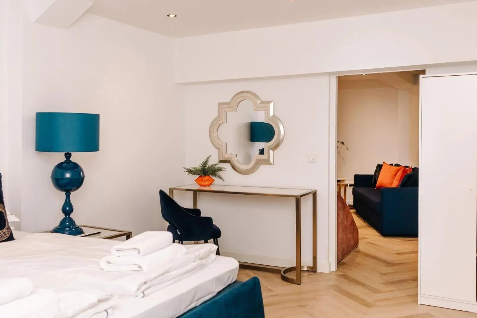 geblurde versie van de foto als achtergrond