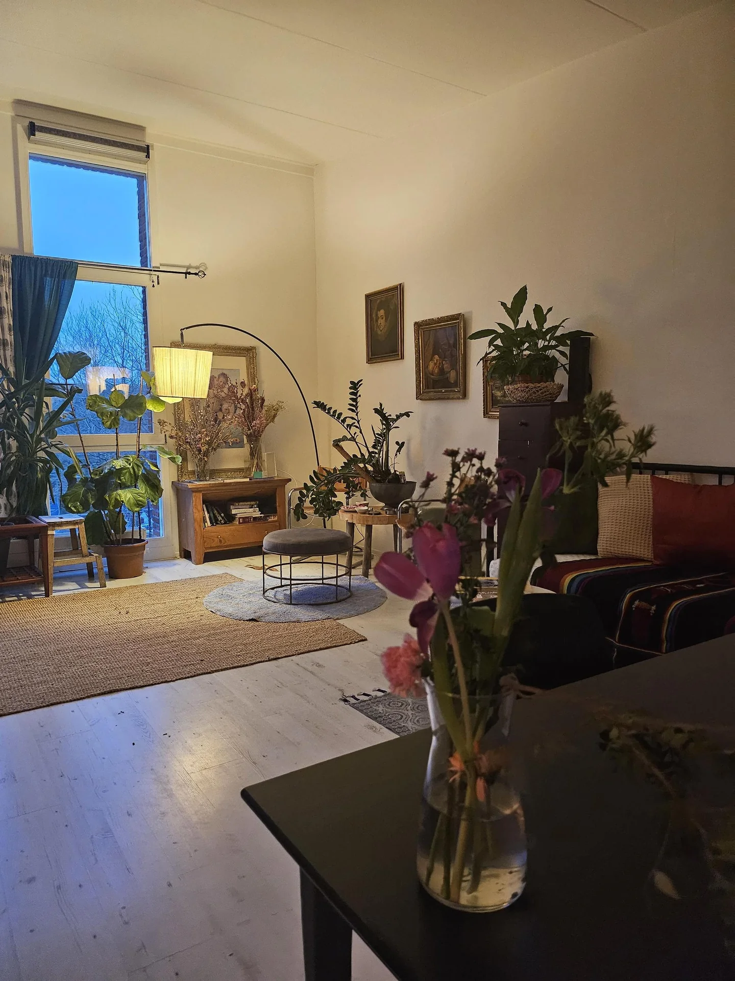 geblurde versie van de foto als achtergrond