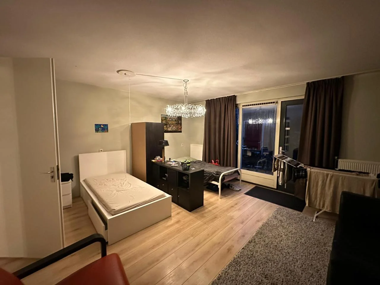 geblurde versie van de foto als achtergrond