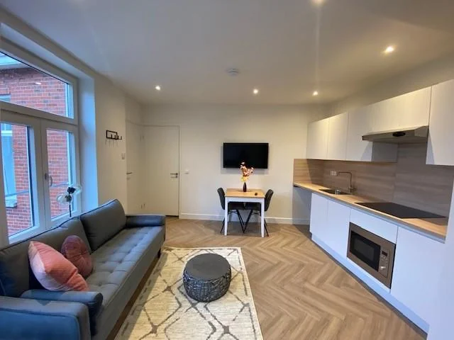 geblurde versie van de foto als achtergrond