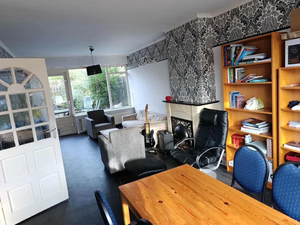 geblurde versie van de foto als achtergrond