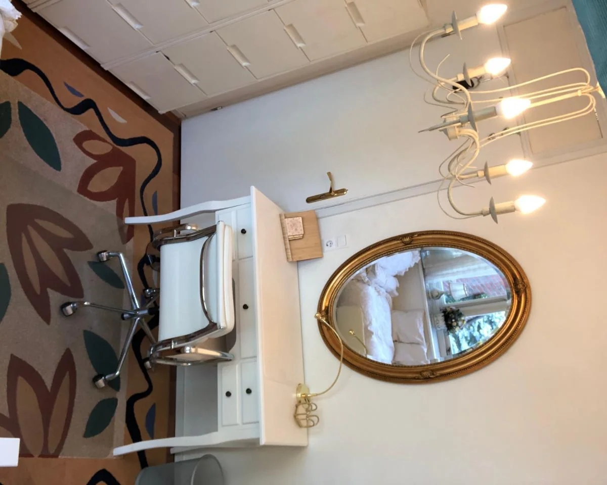 geblurde versie van de foto als achtergrond