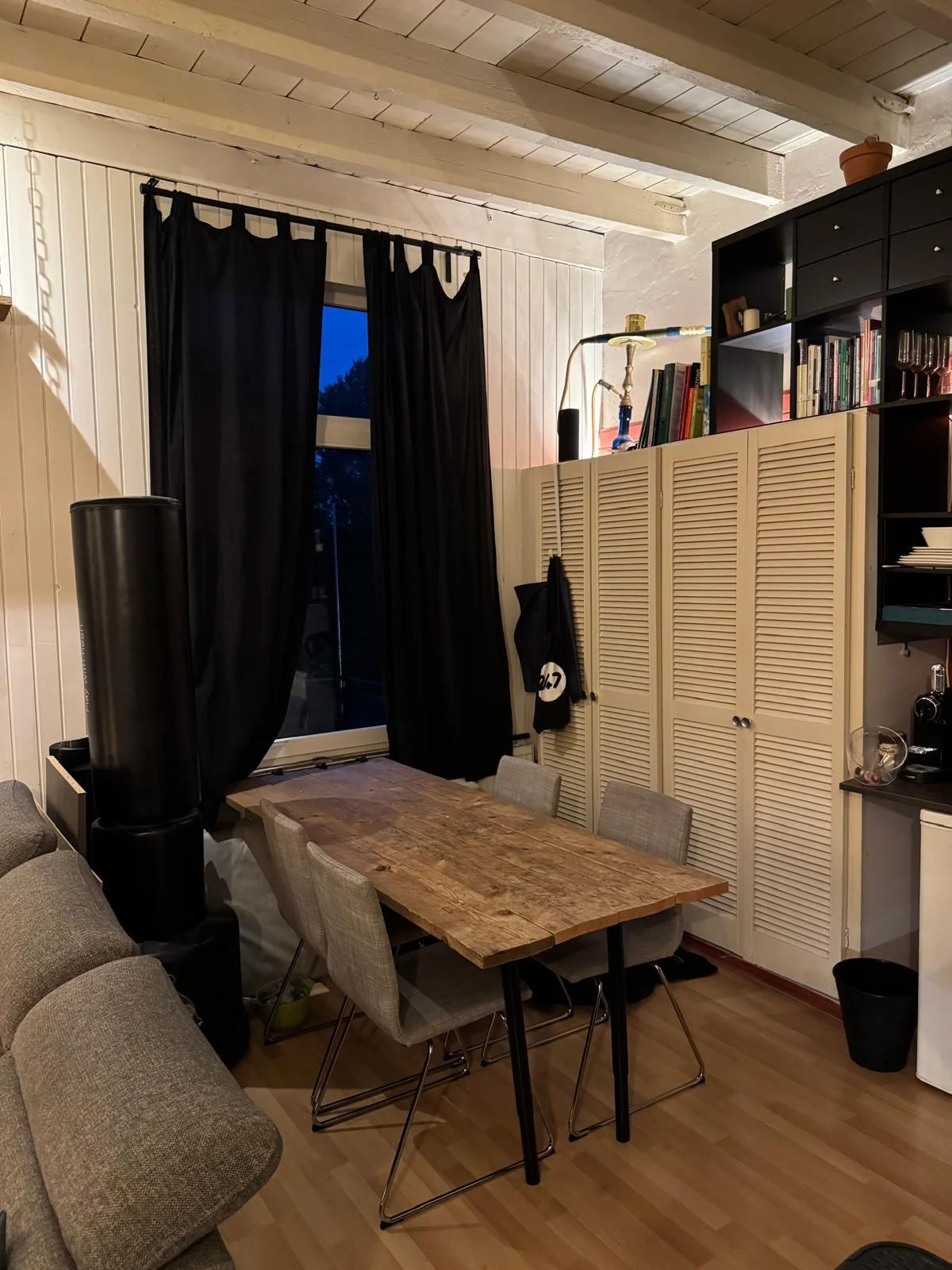 geblurde versie van de foto als achtergrond