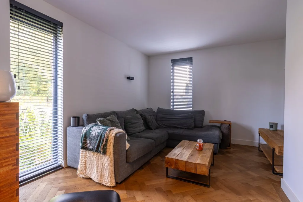 geblurde versie van de foto als achtergrond