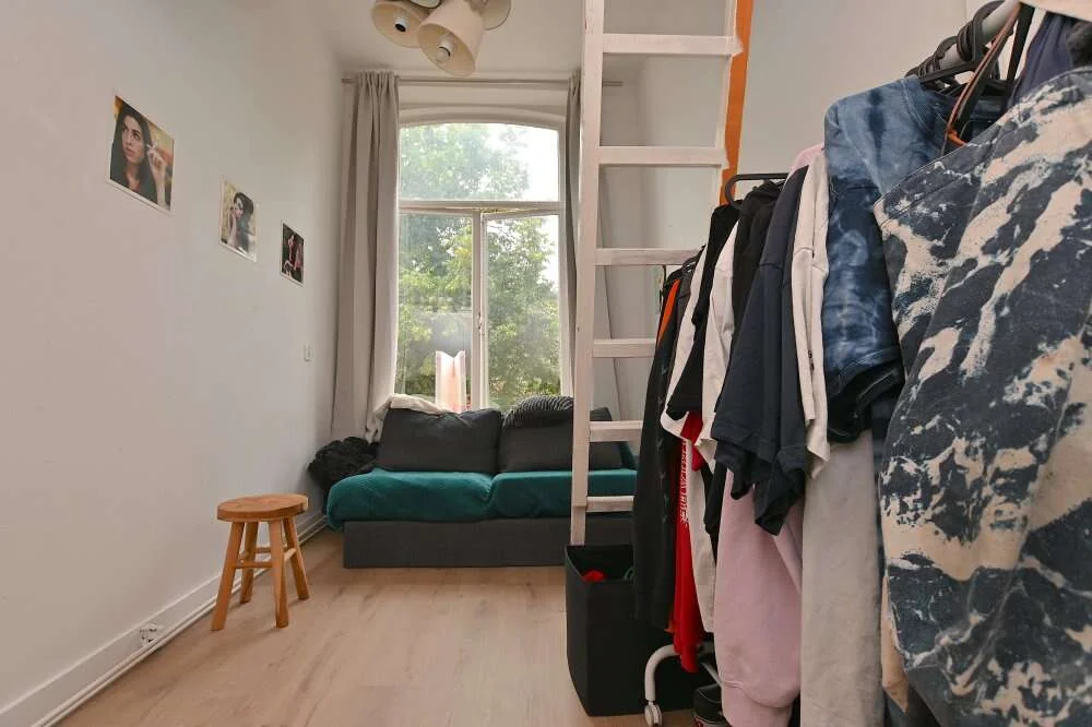 geblurde versie van de foto als achtergrond