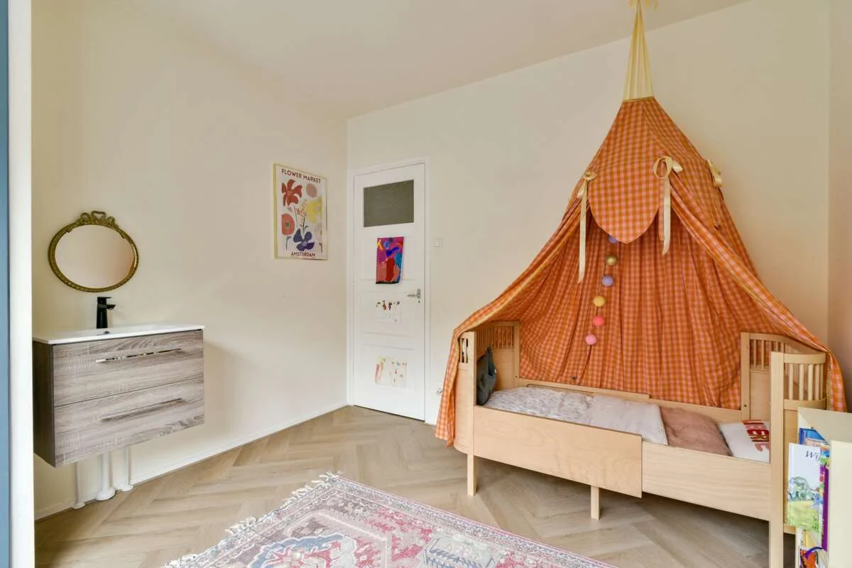 geblurde versie van de foto als achtergrond