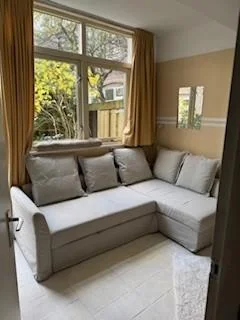 geblurde versie van de foto als achtergrond