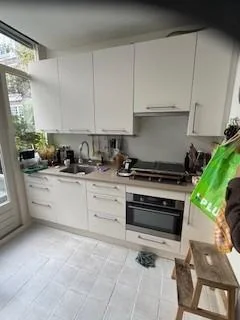 geblurde versie van de foto als achtergrond