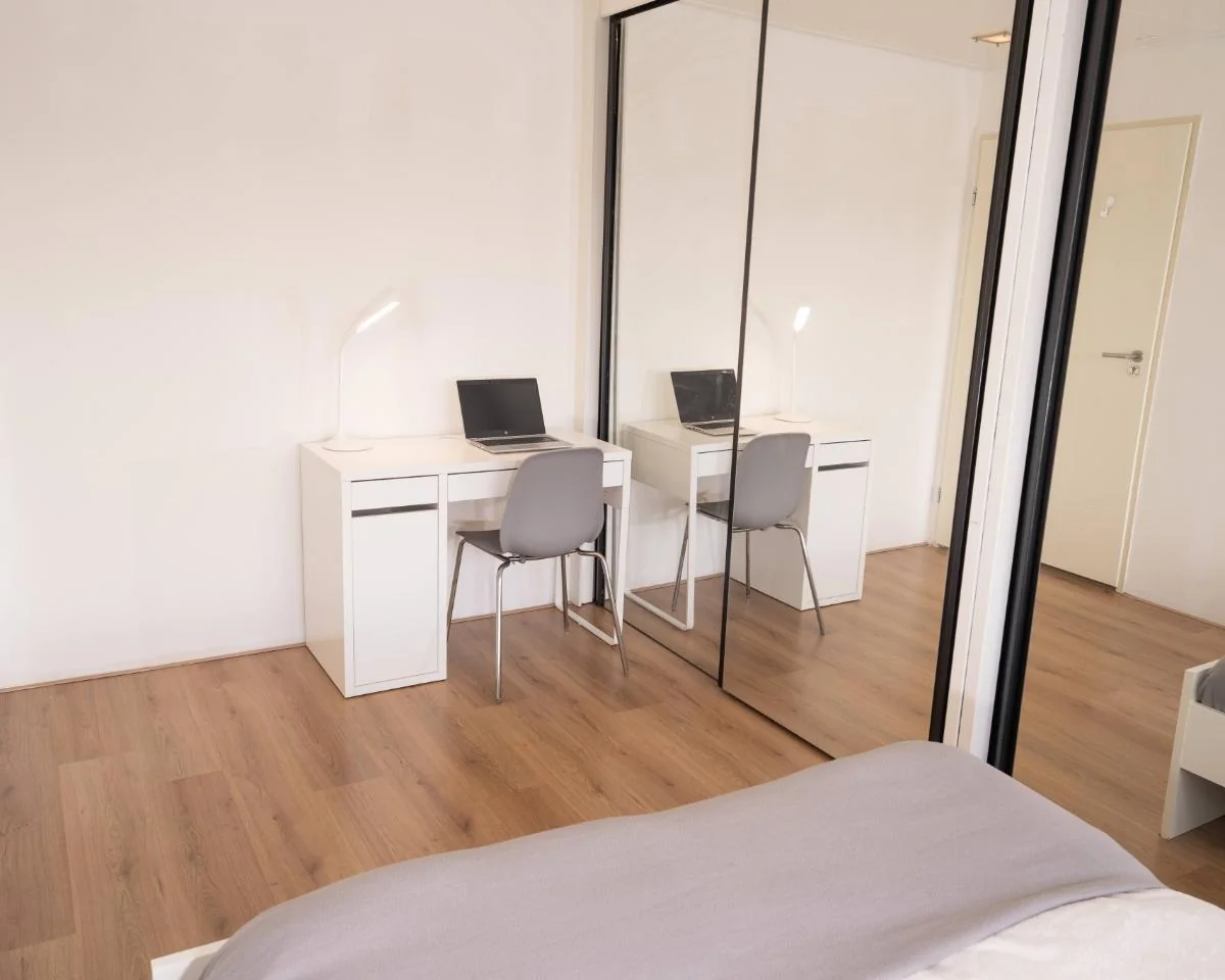 geblurde versie van de foto als achtergrond