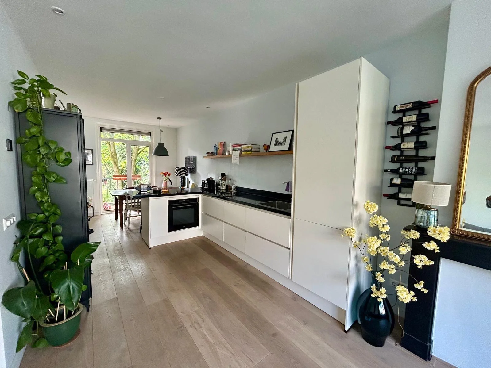 geblurde versie van de foto als achtergrond