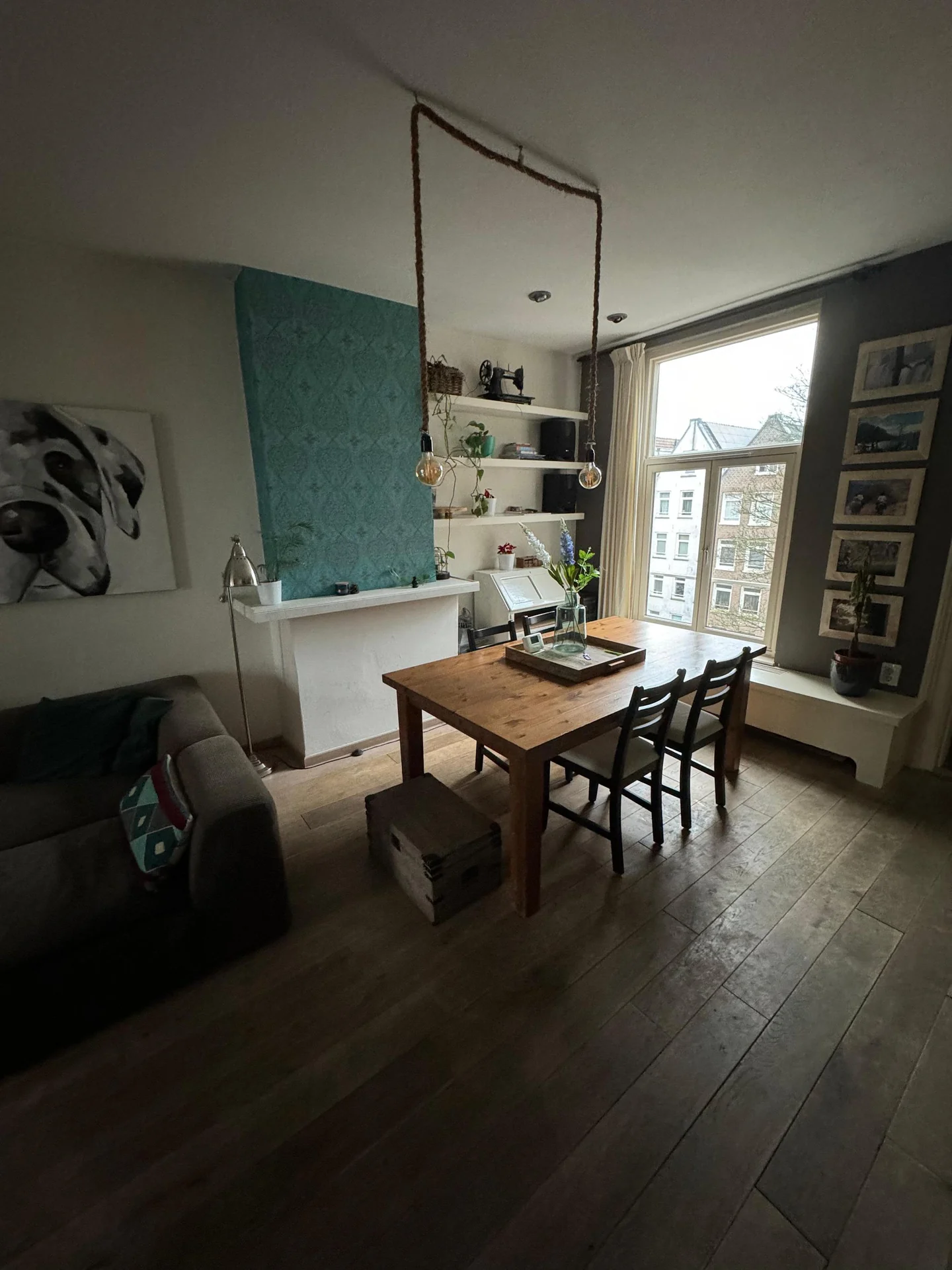 geblurde versie van de foto als achtergrond