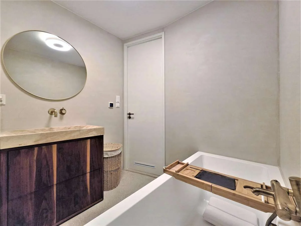 geblurde versie van de foto als achtergrond